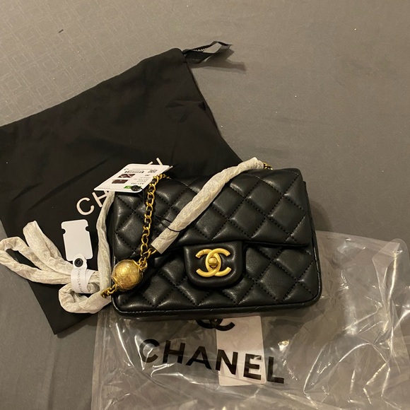 Fashion Elegant Black Quilted Pearl Crush Mini Crossbody with Gold Mono Accents - Picture 2 of 14